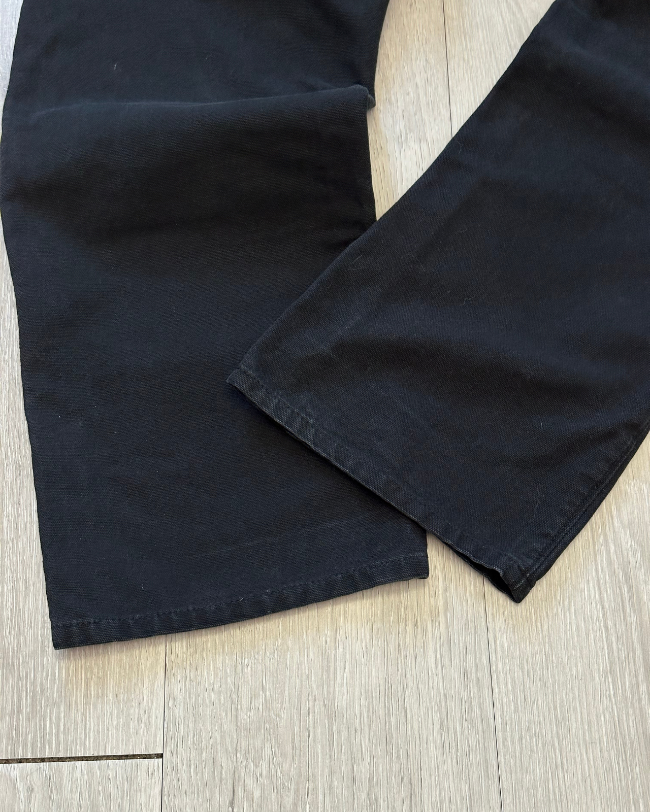 Levi's Buckle-Back Relaxed Fit Black Jeans - Size 33x28