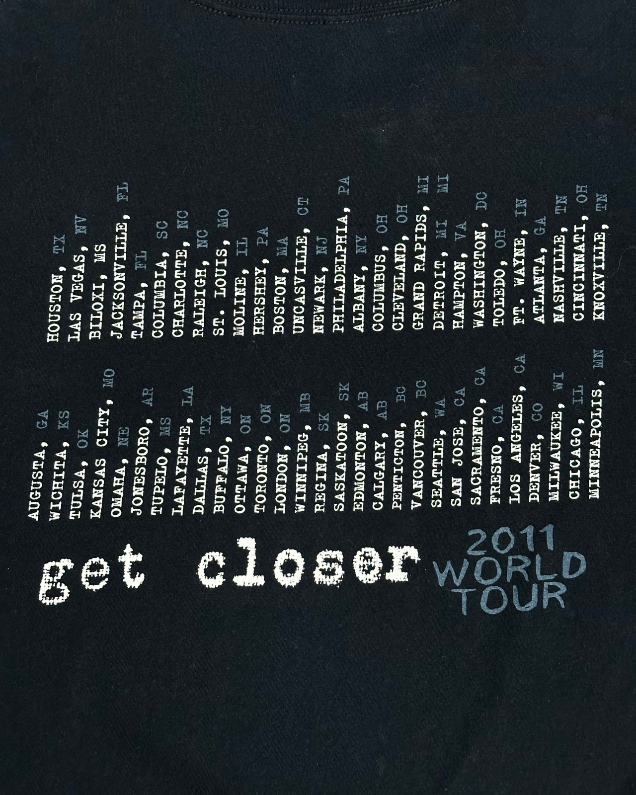 '11 Keith Urban Get Closer World Tour T-Shirt - Size XL