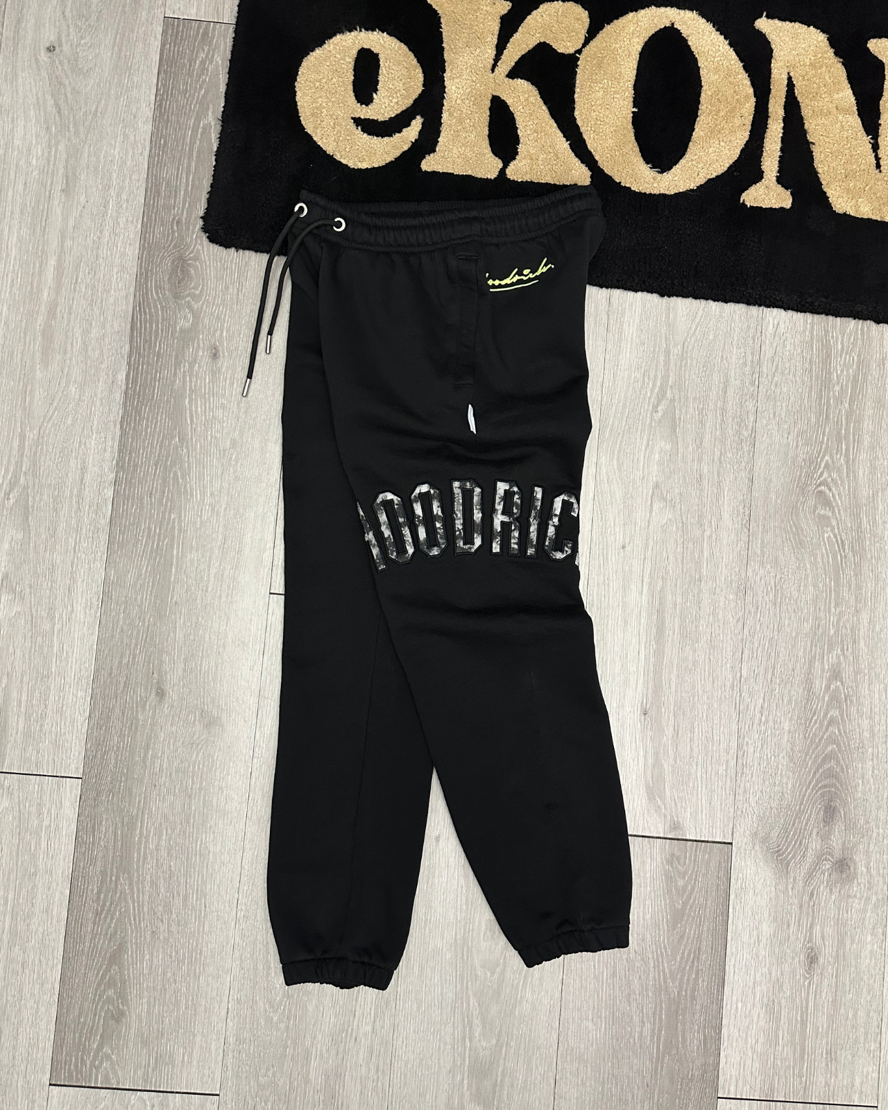 Hoodrich Crescent Women's Jogger Sweatpants - Size M