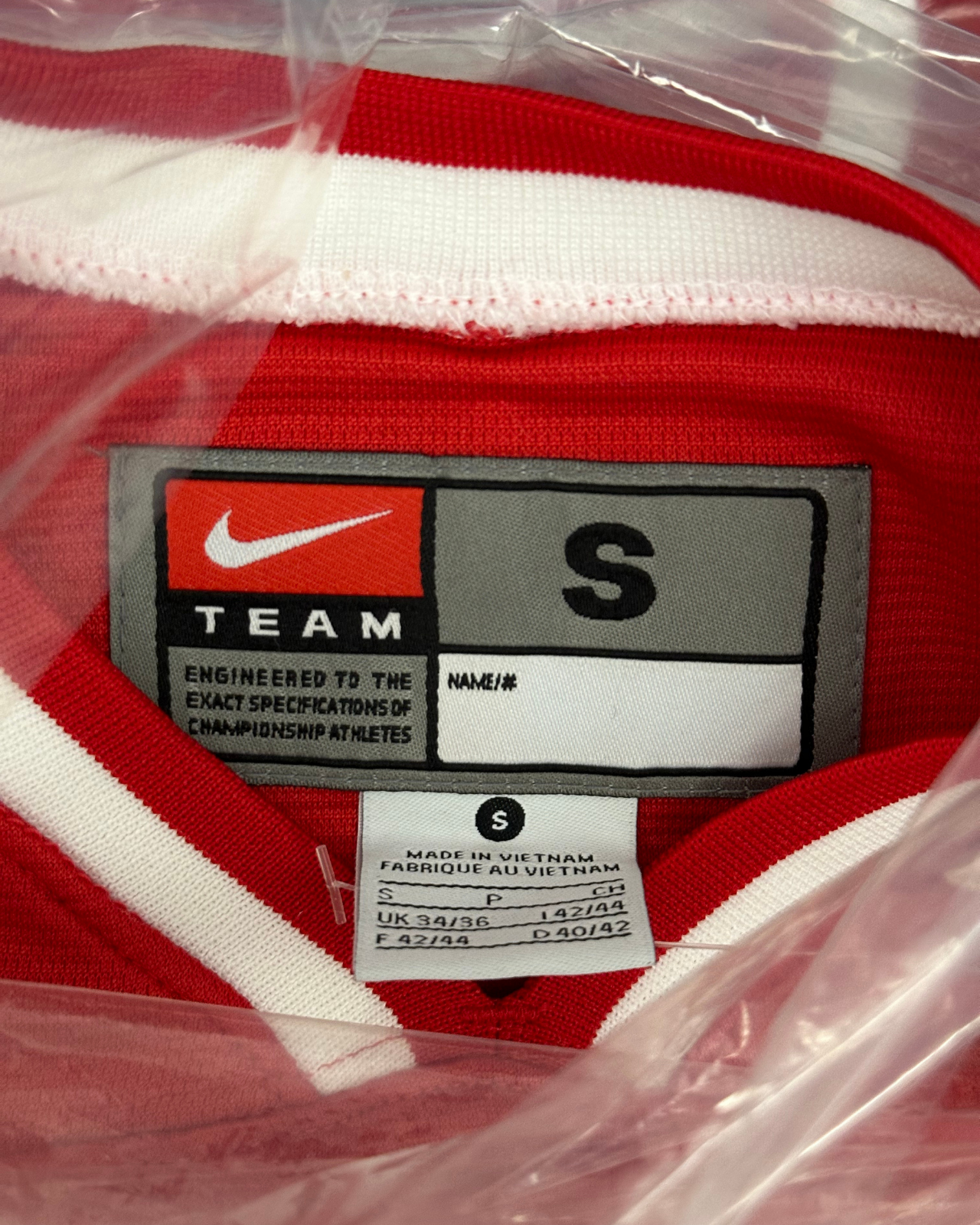 BNWT - '10 Nike Team Canada Olympics Hockey Jersey - Size S
