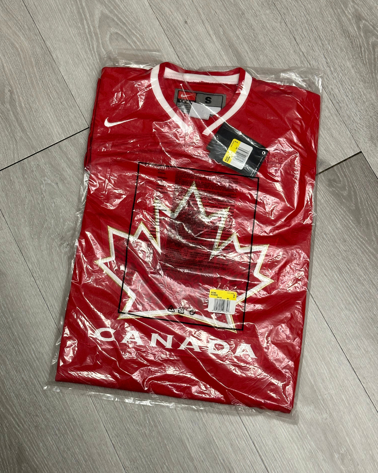 BNWT - '10 Nike Team Canada Olympics Hockey Jersey - Size S