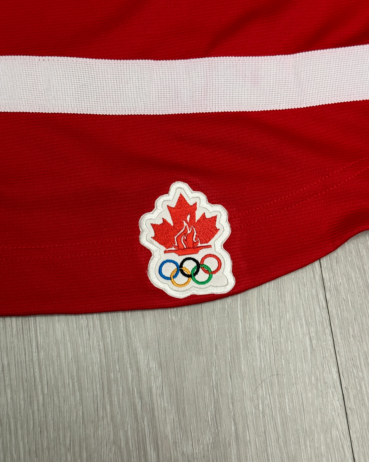 BNWT - '10 Nike Team Canada Olympics Hockey Jersey - Size S