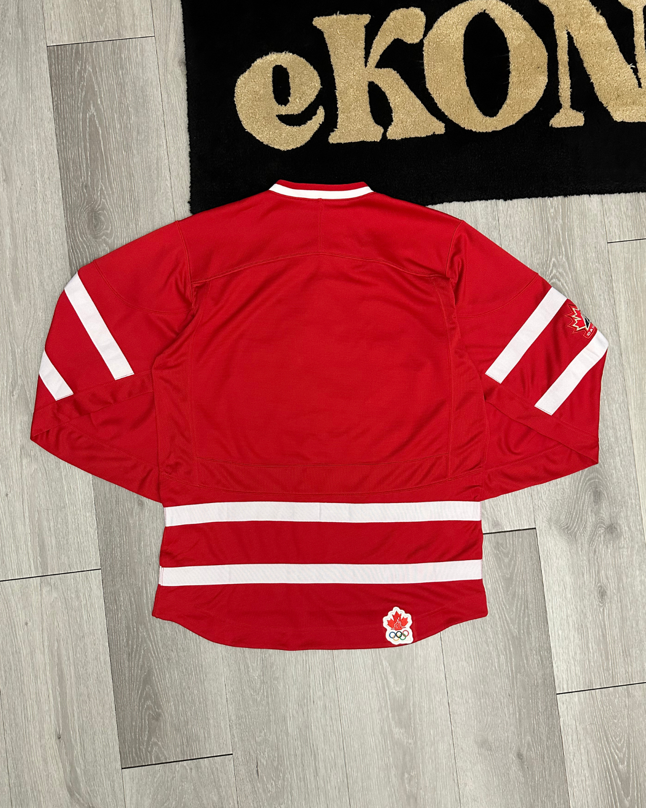 BNWT - '10 Nike Team Canada Olympics Hockey Jersey - Size S
