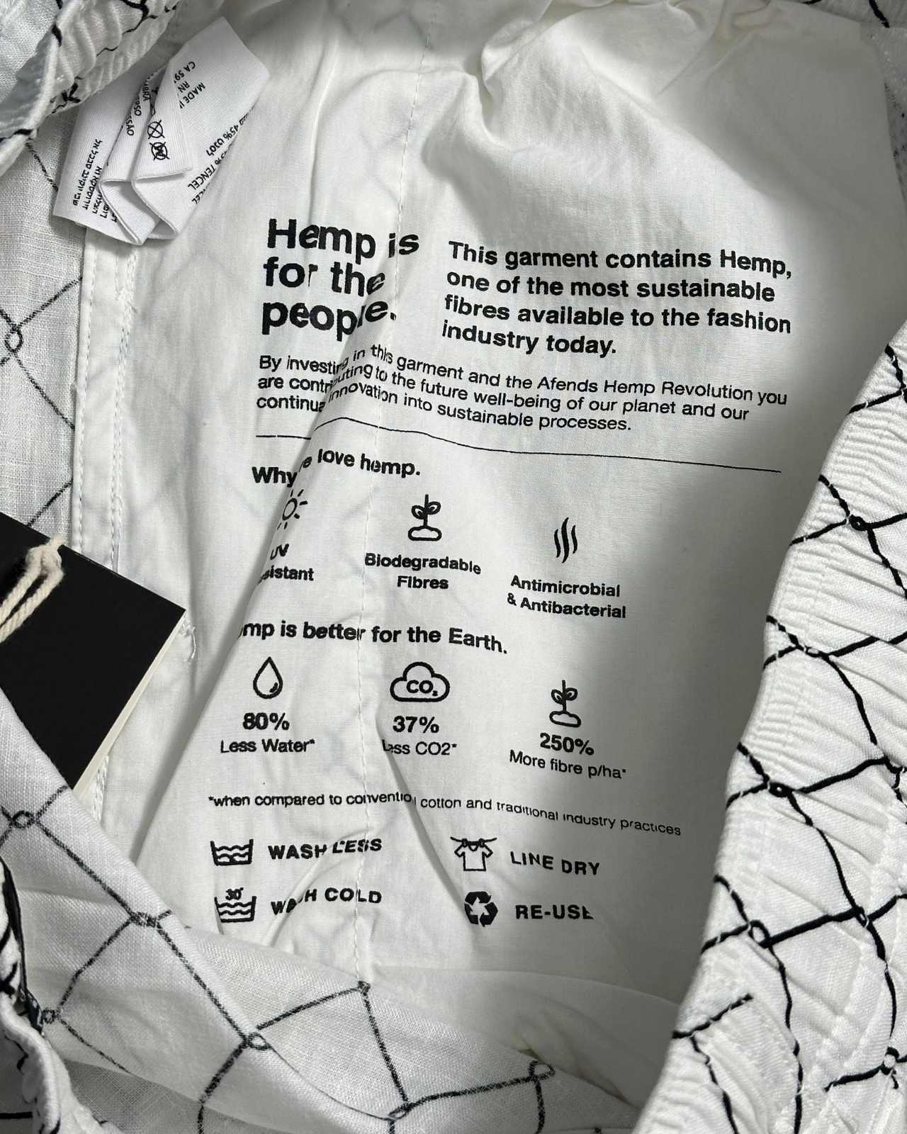 NWT - Afends Wired Ninety Eights Hemp Short / White