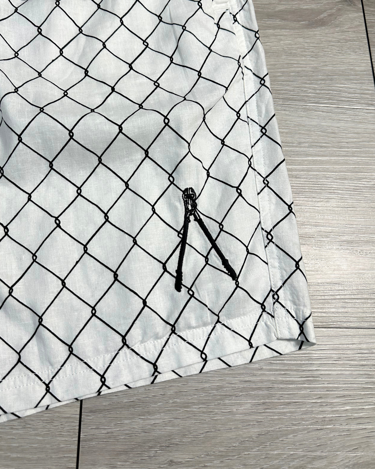 NWT - Afends Wired Ninety Eights Hemp Short / White