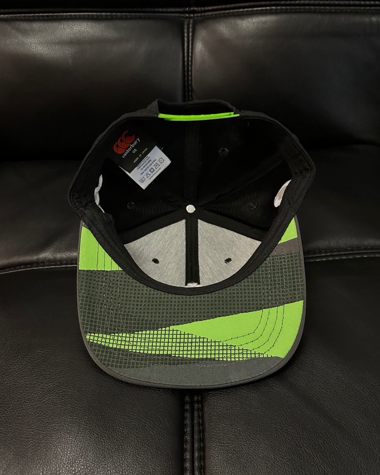 NWT - Rare Canterbury IRFU Irish Rugby Football Union Flat Peak Snap Back Hat