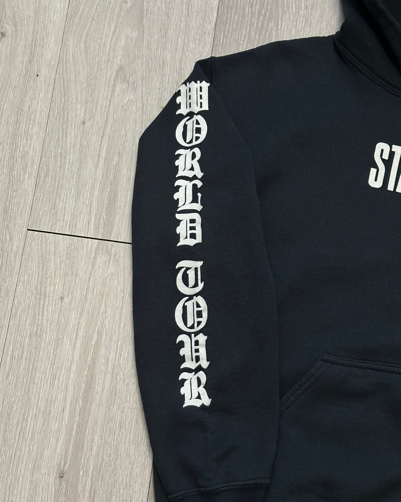 '15 Justin Bieber Purpose World Tour Staff Hoodie - Size M