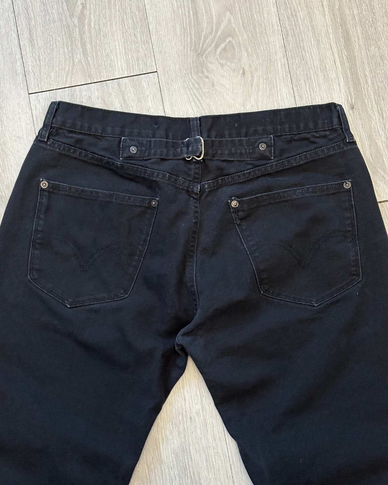 Levi's Buckle-Back Relaxed Fit Black Jeans - Size 33x28