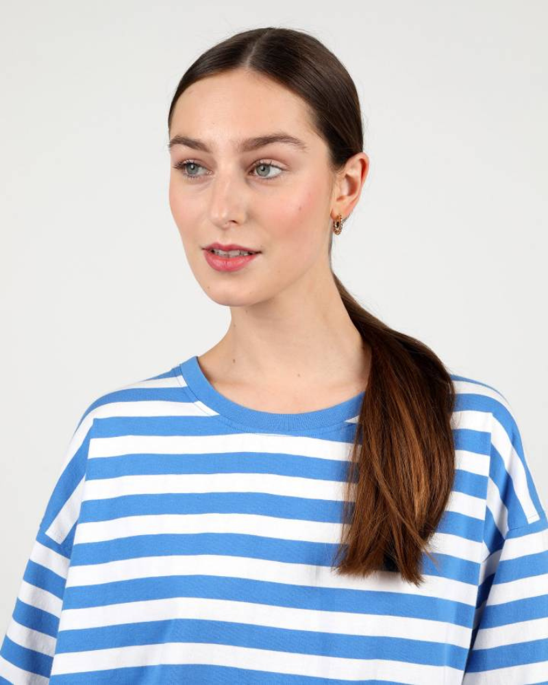 BNWT - Wemoto Clover Dropped Shoulder T-Shirt