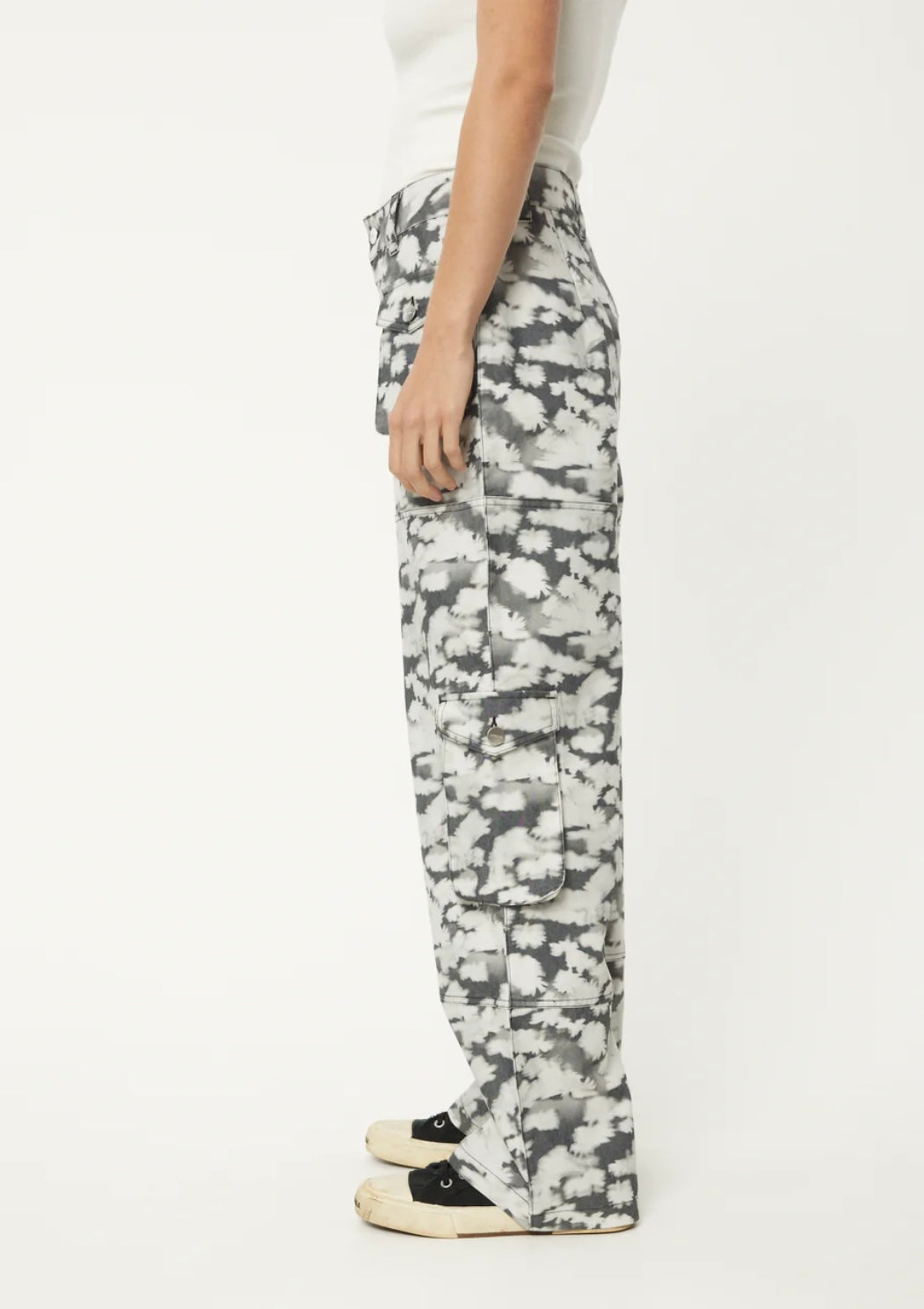BNWT - Afends Linger Recycled Cargo Pants