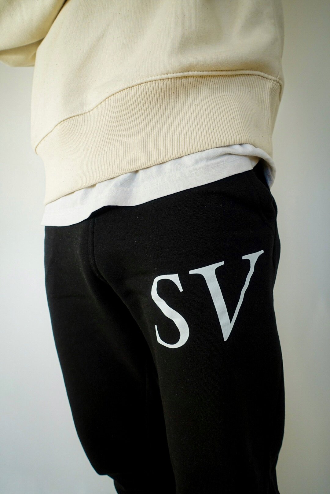 New - Saint Virgo SV Italic Sweatpants - Black