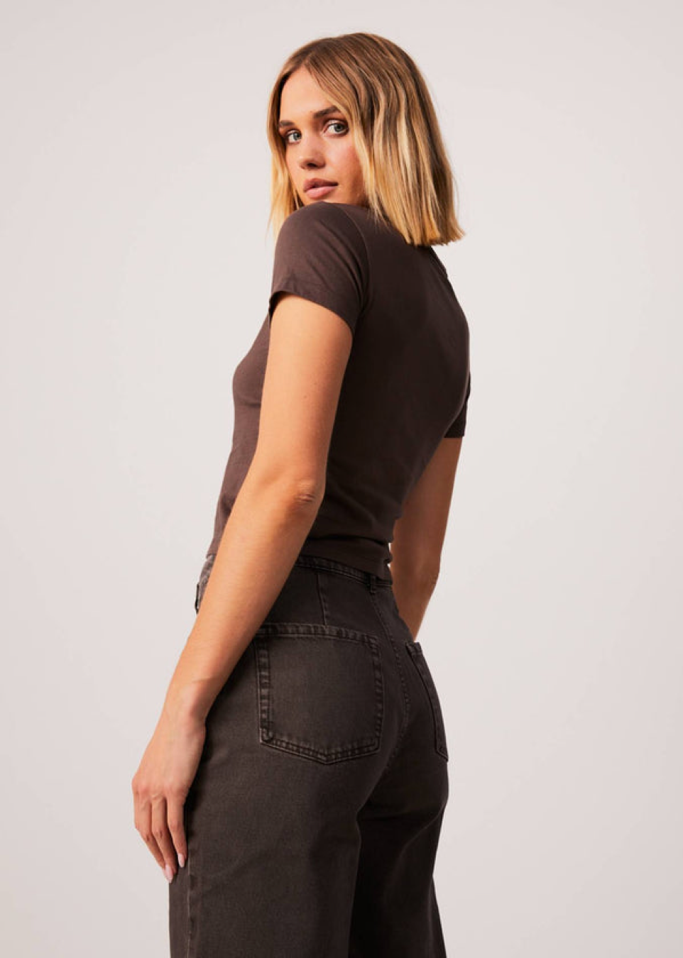 BNWT - Afends Alohaz Recycled Floral T-Shirt / Coffee