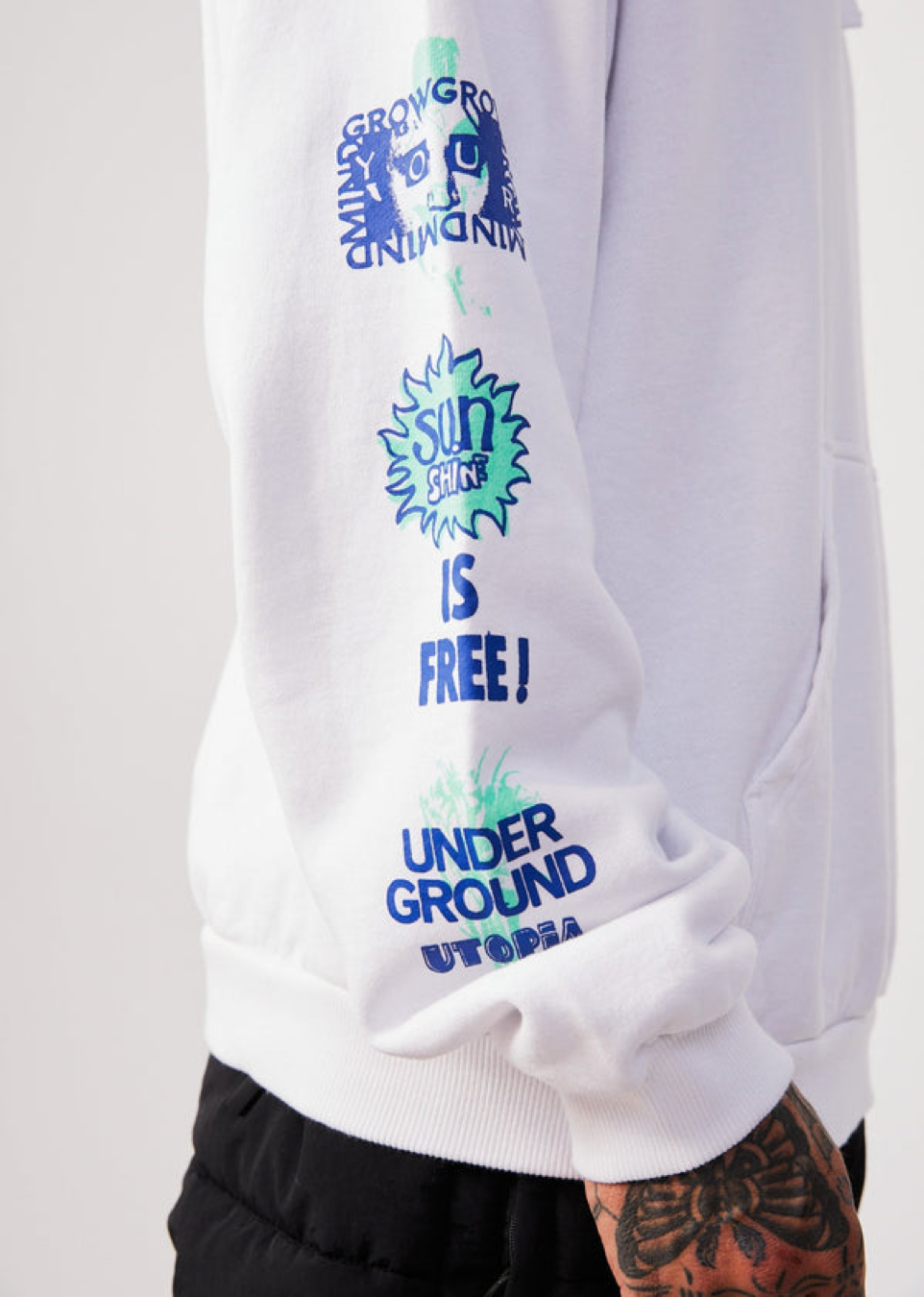 NWT - Afends Utopia Organic Pull On Hood / White