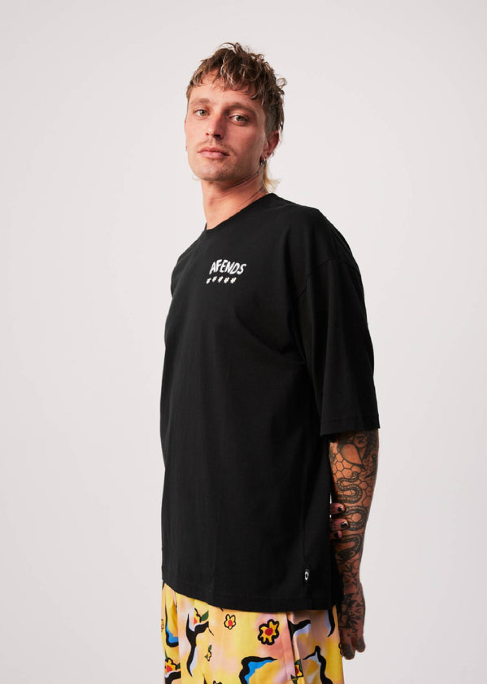 BNWT - Afends Flowers Recycled Oversized T-Shirt / Black