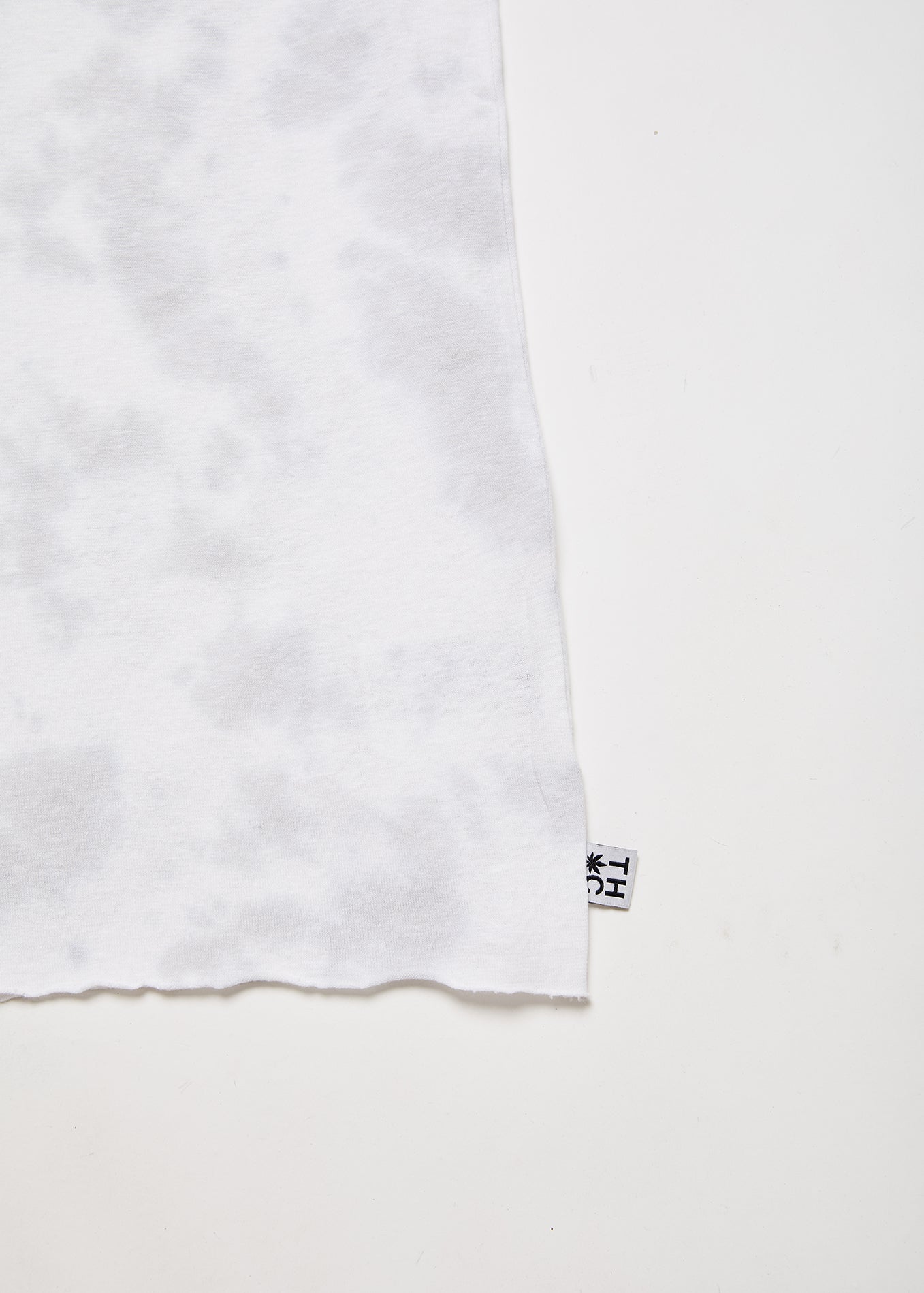 NWT - Afends Pearla Hemp Washed Oversized Tee / Smoke Wash