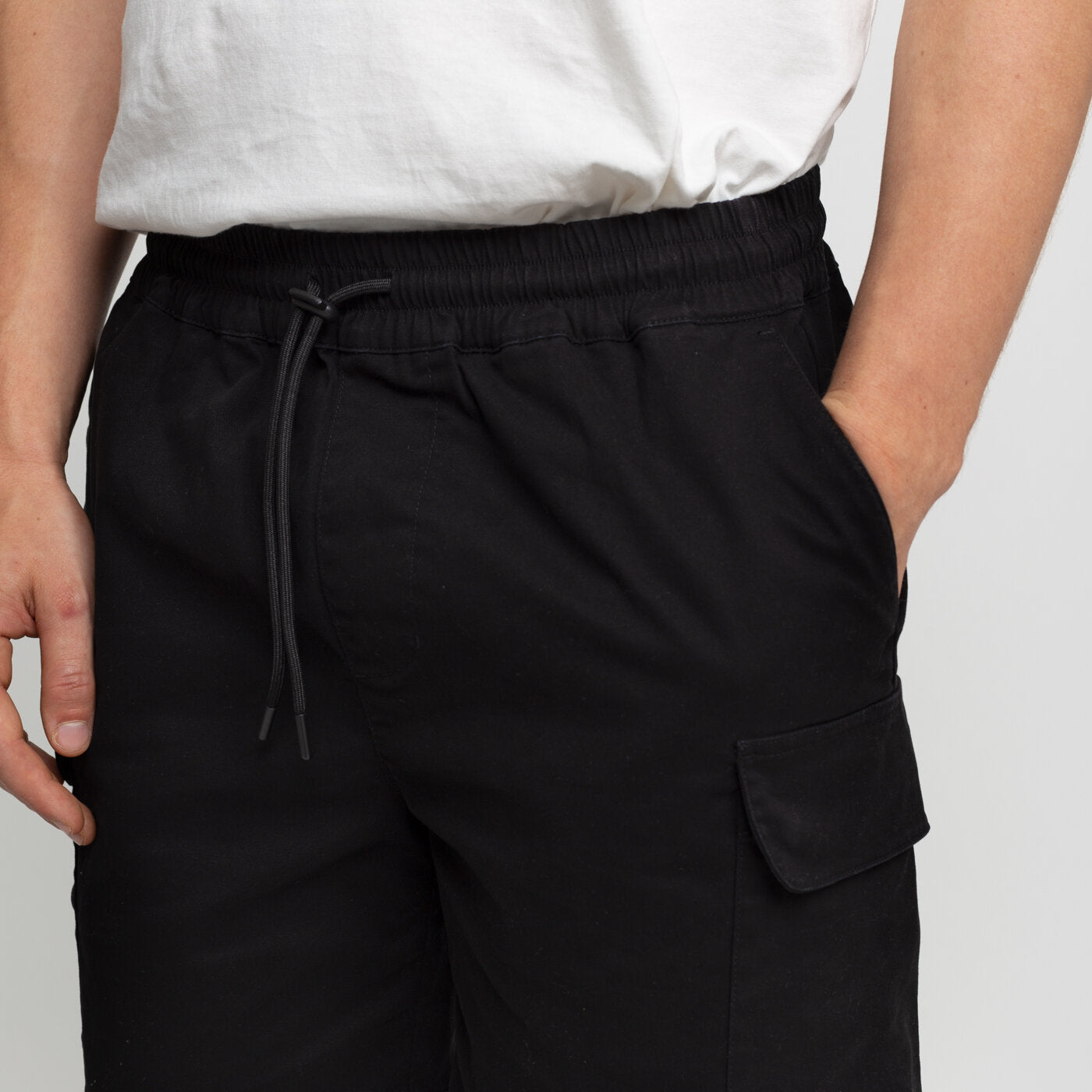 BNWT - Revolution Cargo Shorts / Black