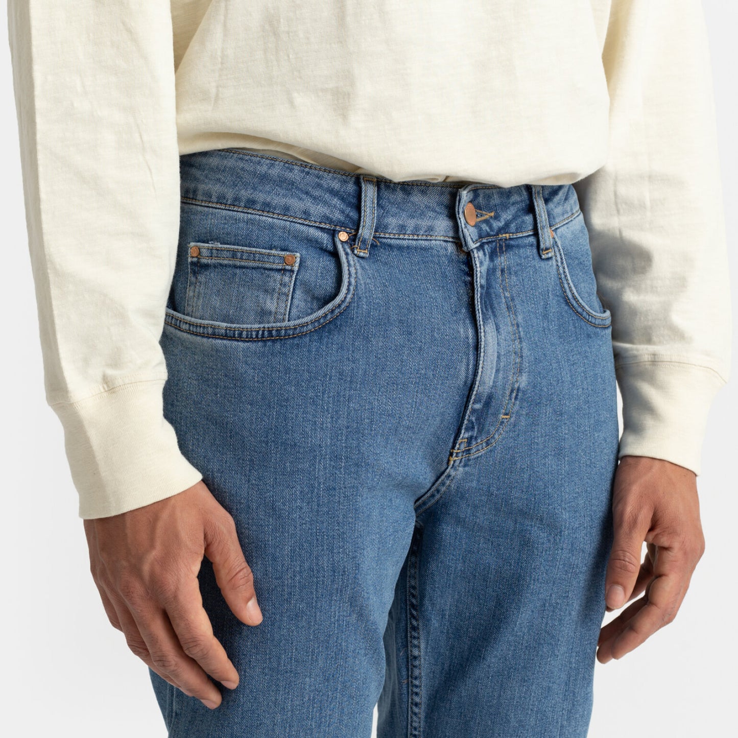 BNWT - Revolution Loose Fit Jeans / Blue