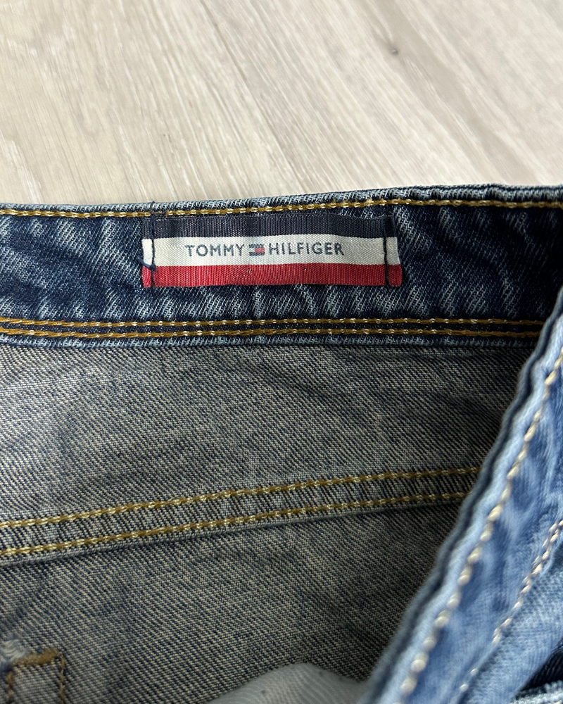 
                  
                    Vintage Tommy Hilfiger Distressed Jeans - Size 32x30
                  
                