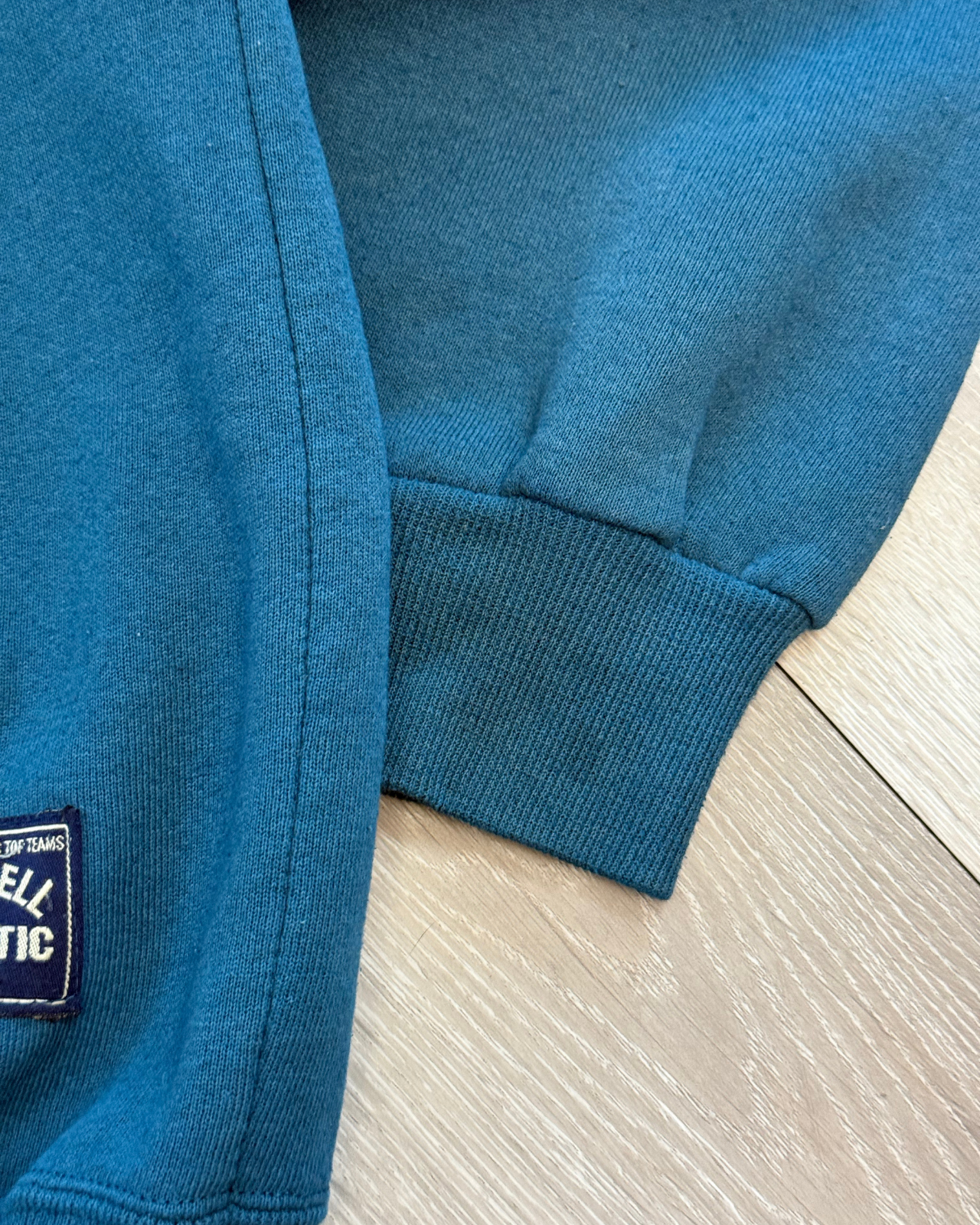 
                  
                    Vintage 90's Russell Athletic 1/4 Zip Sweatshirt - Size XL
                  
                
