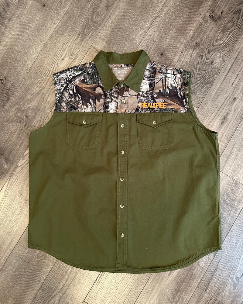 Real Tree Camo Button-Up Vest - Size 2XL