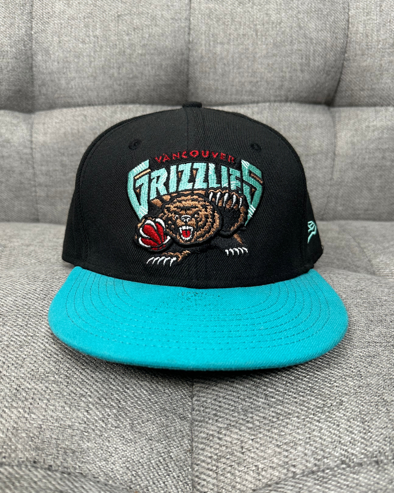 
                  
                    New Era Vancouver Grizzlies NBA Hardwood Classic Fitted Hat - Size 7 1/4
                  
                