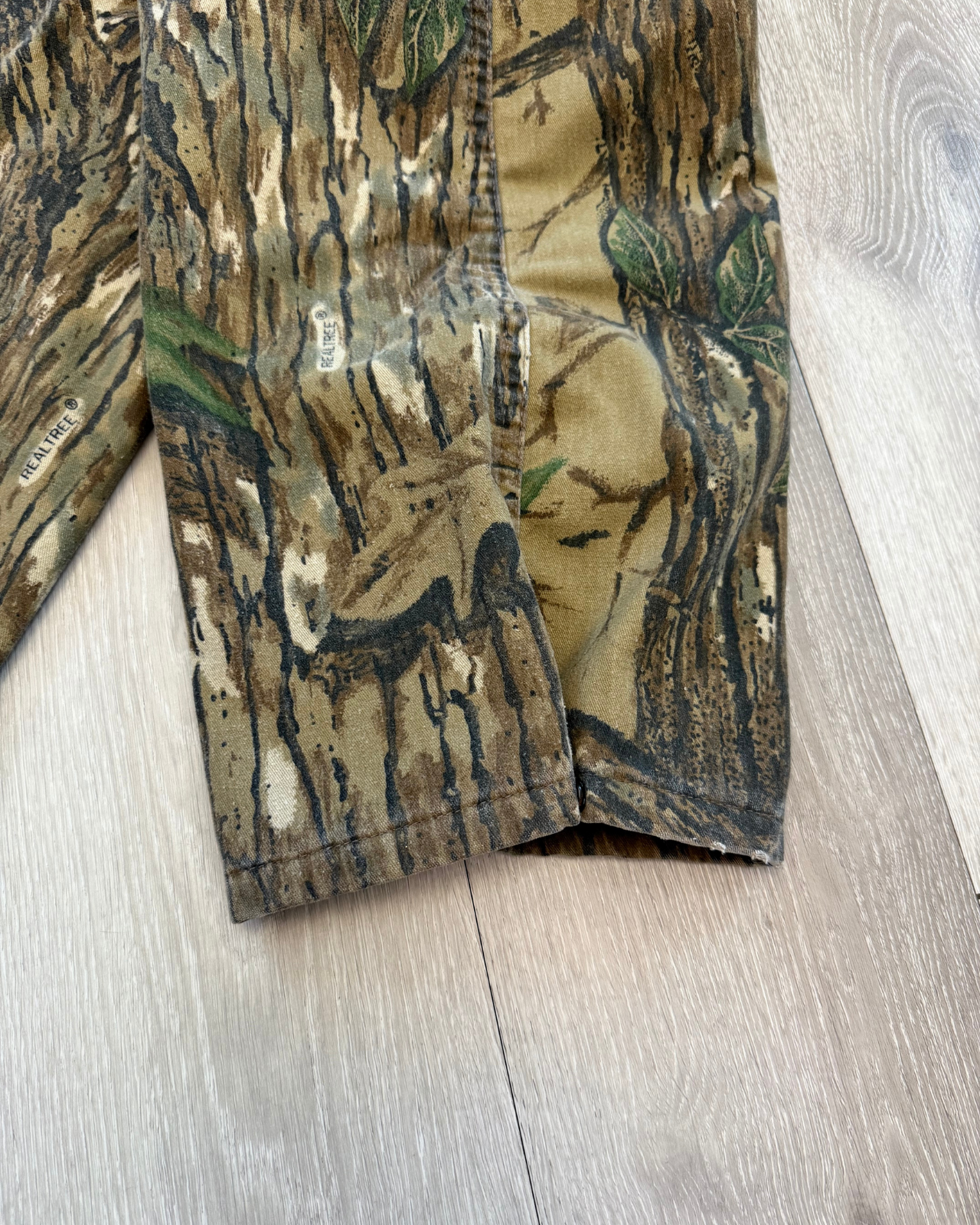
                  
                    Vintage Duxbak RealTree Camo Pants - Size 40x31
                  
                