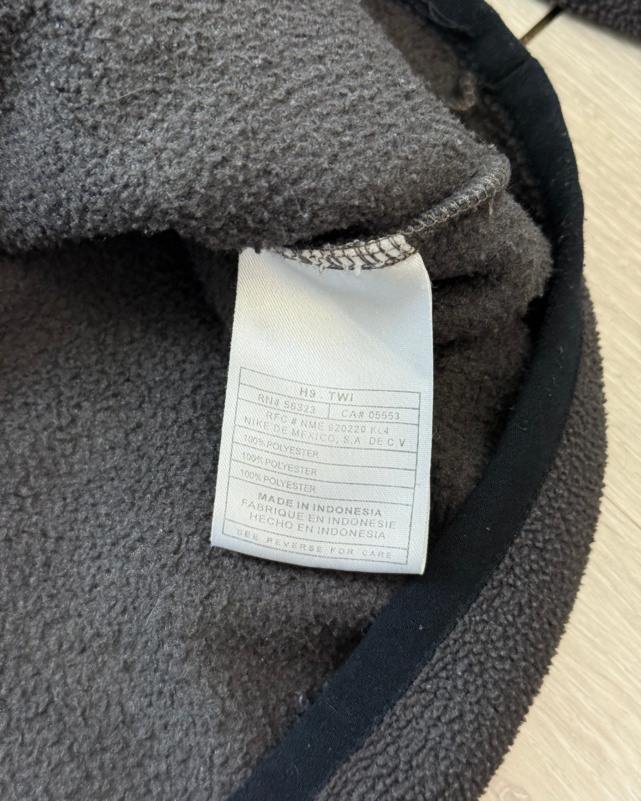 
                  
                    Vintage Nike Boxy Fleece Hoodie - Size XL
                  
                