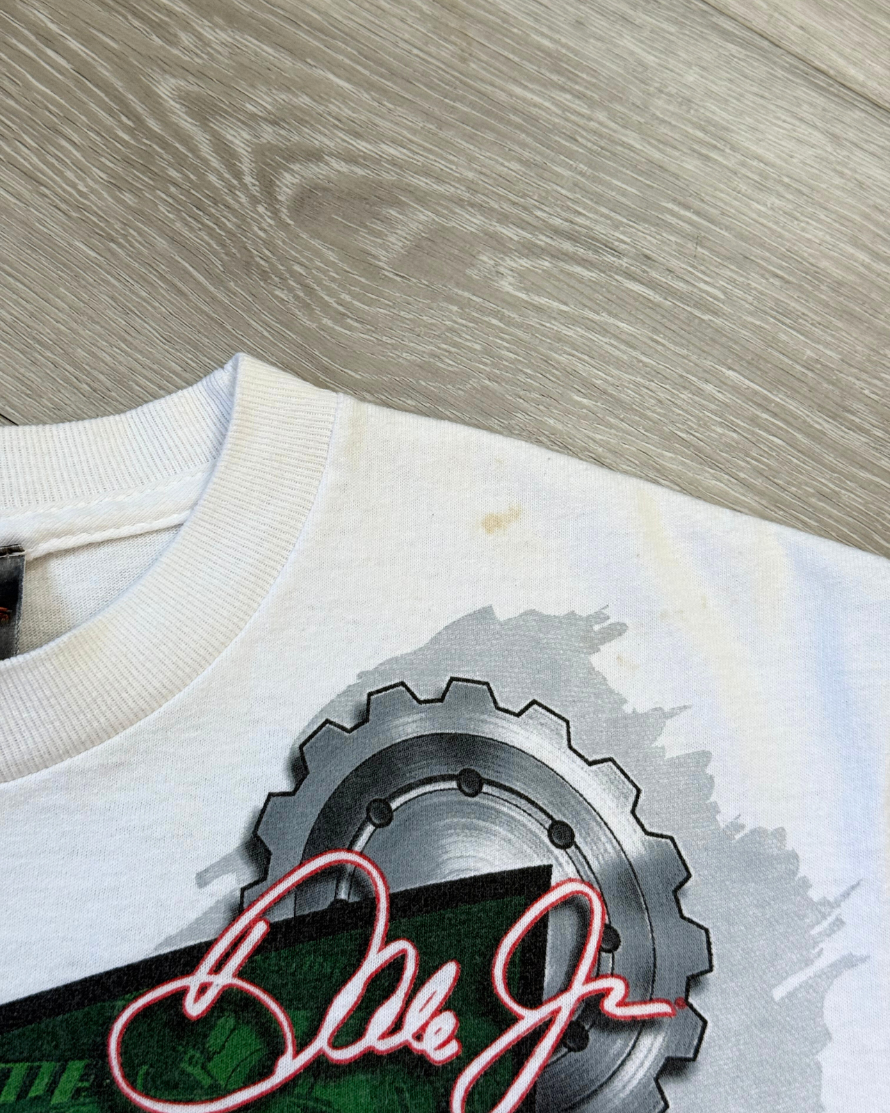 
                  
                    '09 NASCAR Dale Earnhardt Jr. T-Shirt - Size YM
                  
                