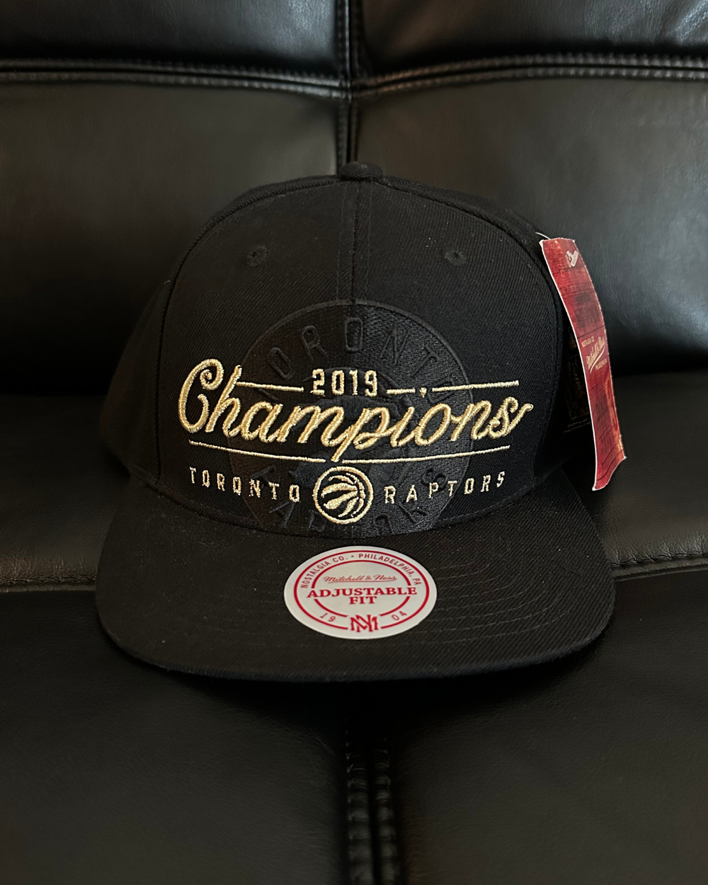 NWT 2019 Mitchell & Ness Toronto Raptors NBA Champions Snapback Hat