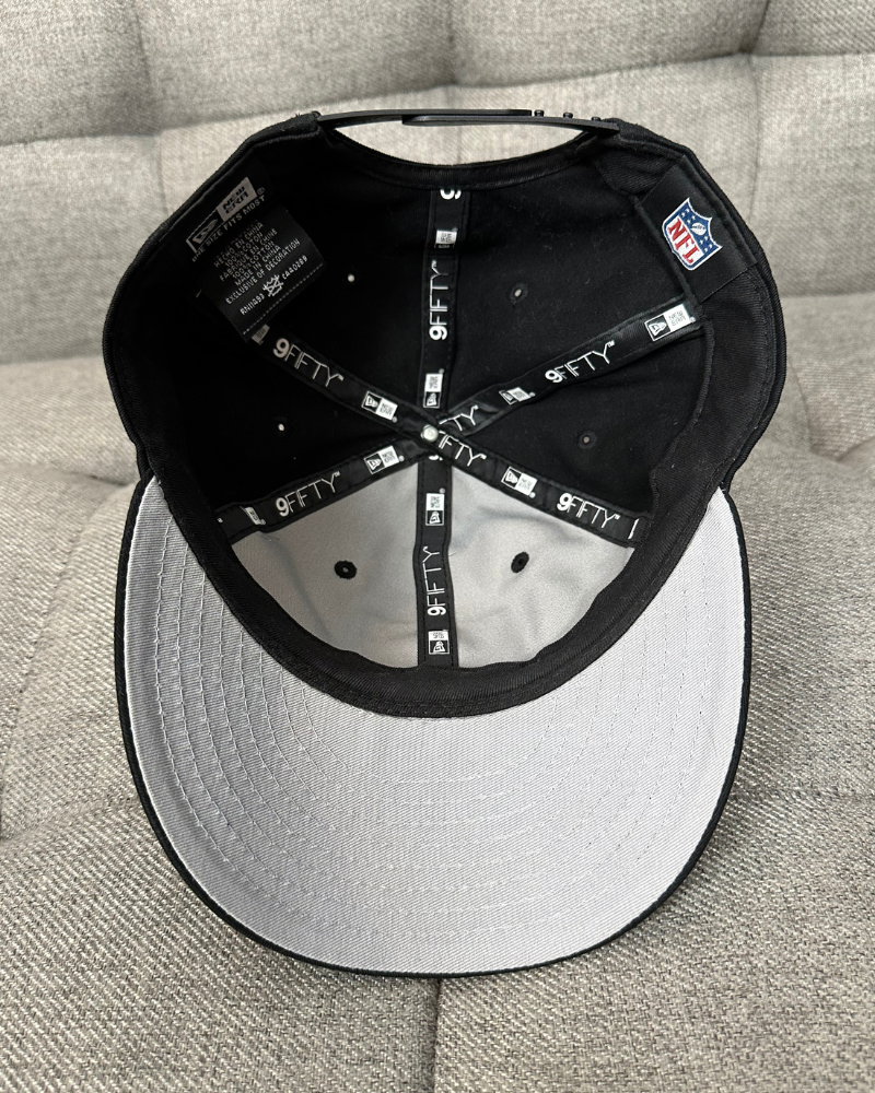 
                  
                    New Era Raiders NFL Snapback Hat / Black
                  
                