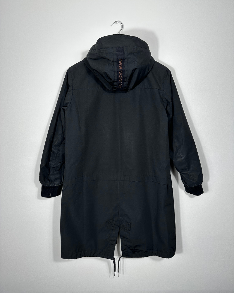 New balance 2025 black jacket womens