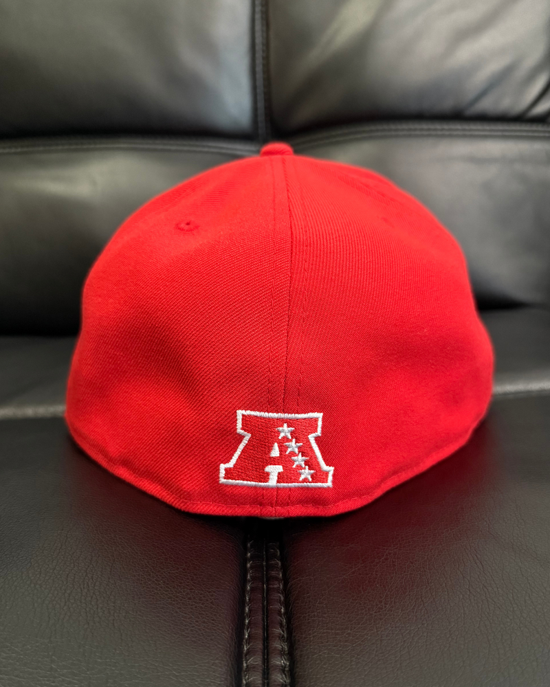 
                  
                    NWT - October's Very Own OVO x New Era x NFL Kansas City Chiefs Fitted Hat - Size 7 3/4
                  
                