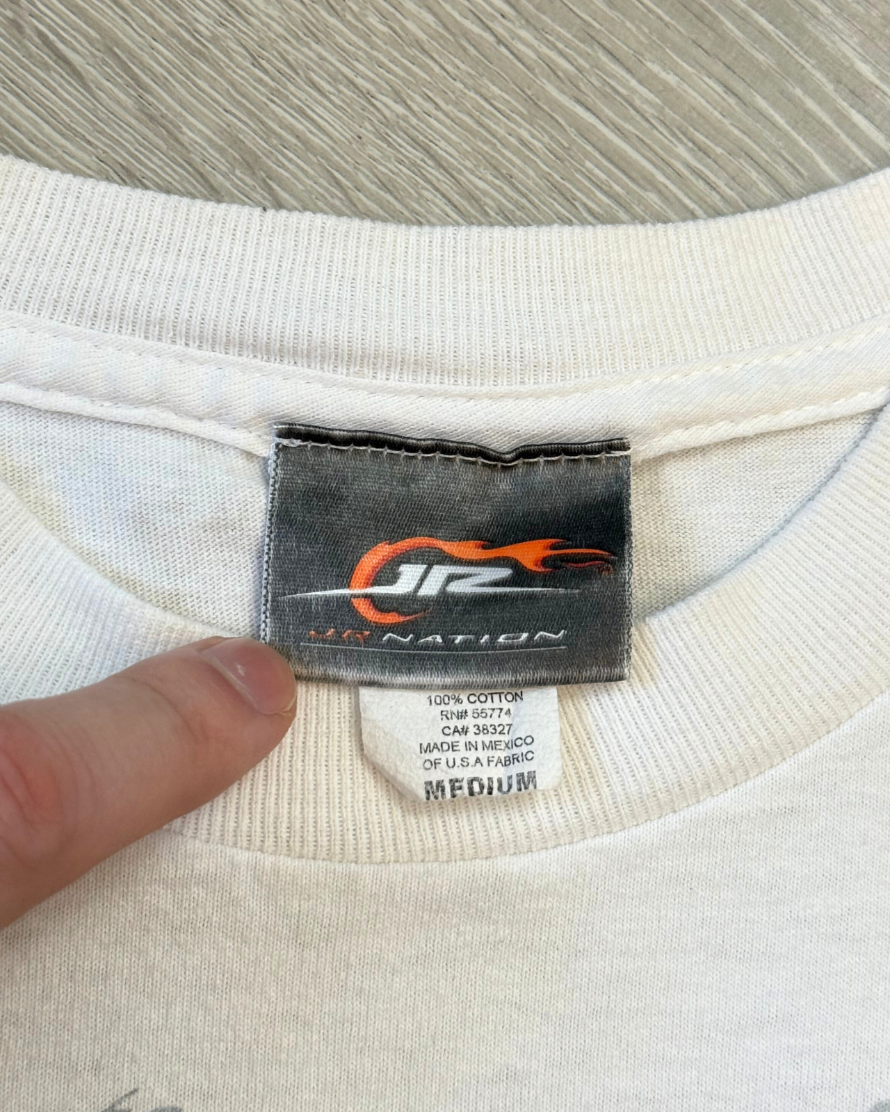 
                  
                    '09 NASCAR Dale Earnhardt Jr. T-Shirt - Size YM
                  
                