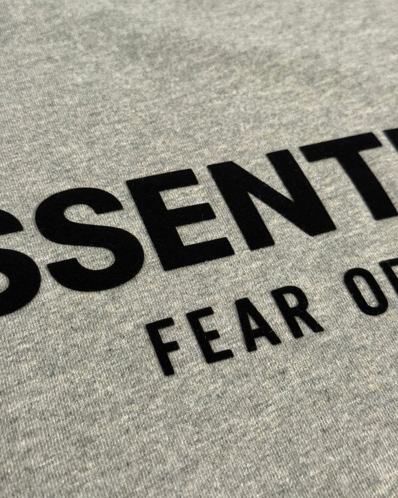 
                  
                    NWT - SS22 Fear of God Essentials Dark Oatmeal T-Shirt - Size S
                  
                