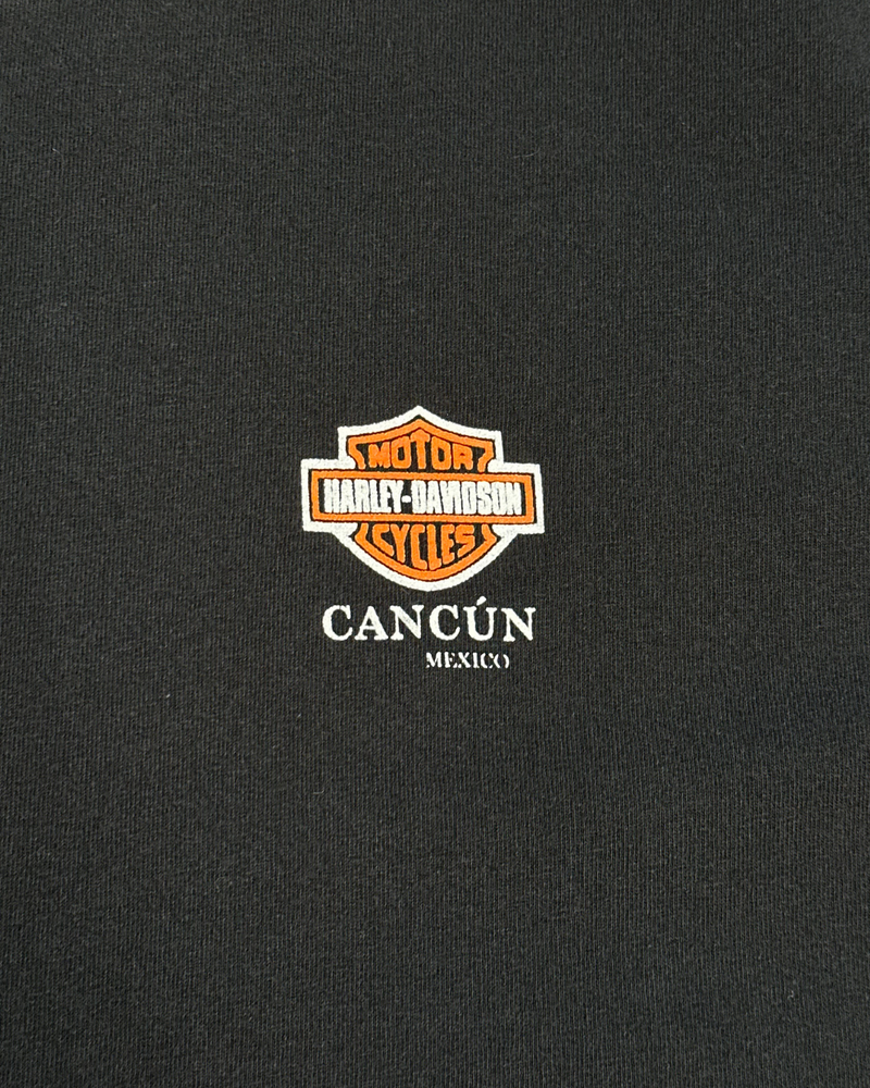 
                  
                    Vintage Harley Davidson Cancun Mexico T-Shirt - Size XL
                  
                