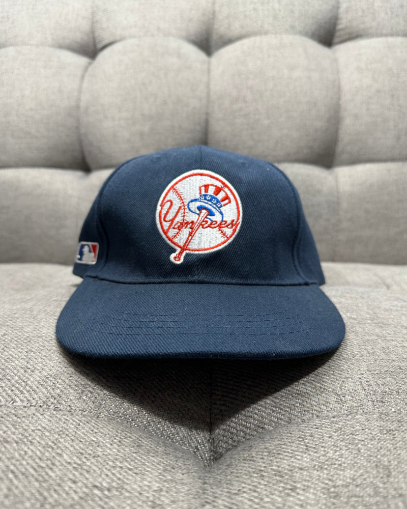 
                  
                    Vintage New York Yankees MLB Snapback Hat
                  
                
