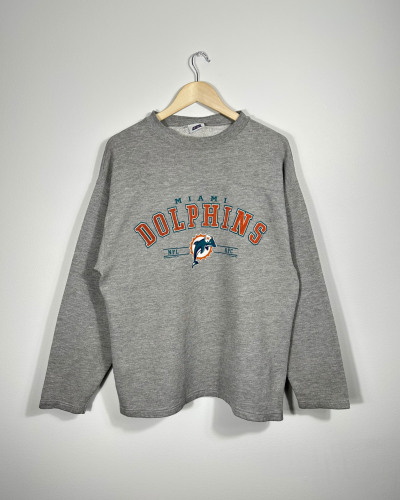 
                  
                    Vintage '01 Miami Dolphins NFL Crewneck - Size L
                  
                