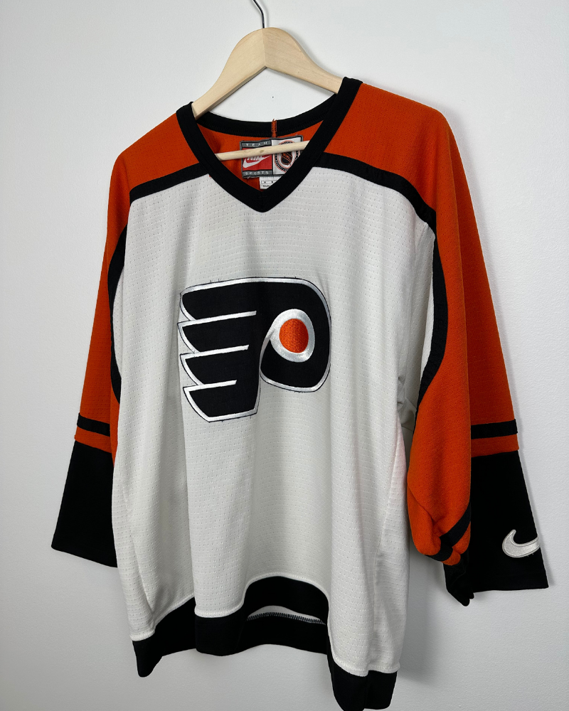 
                  
                    Vintage Nike Philadelphia Flyers NHL Jersey - Size M
                  
                