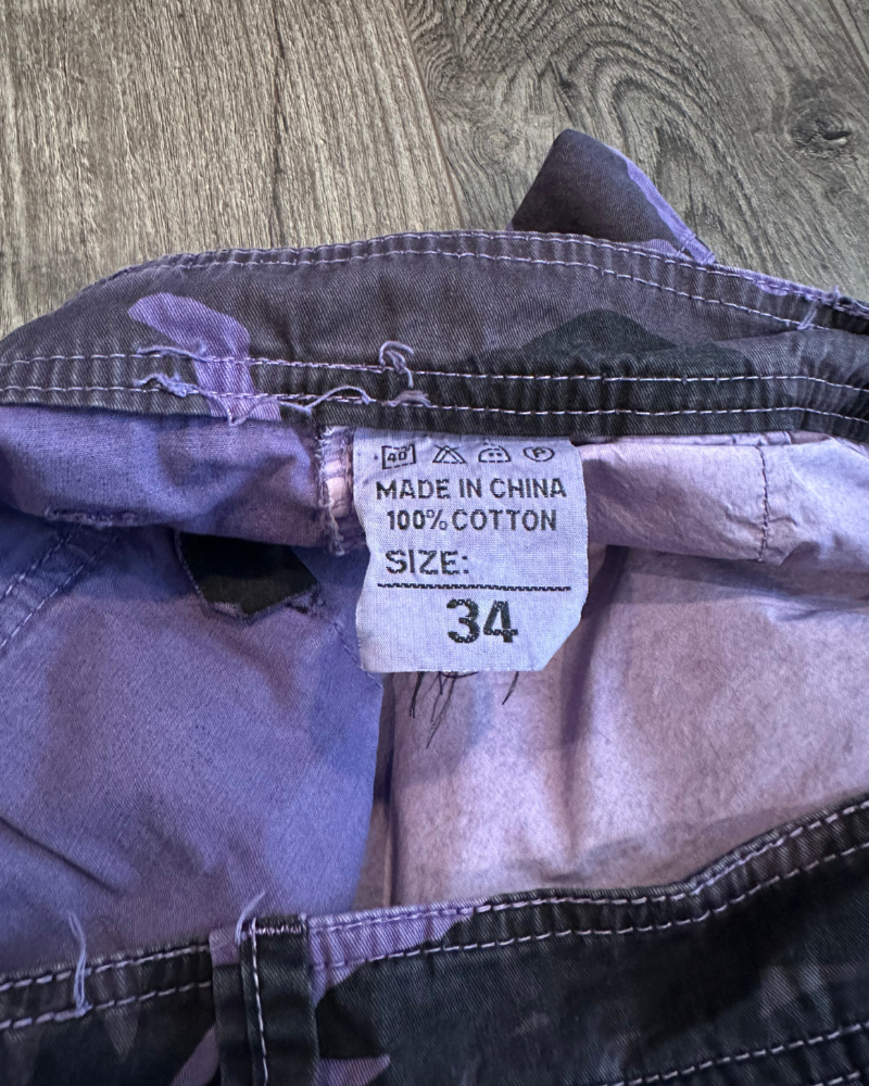 
                  
                    Vintage Purple Camo Cargo Shorts - Size 34
                  
                