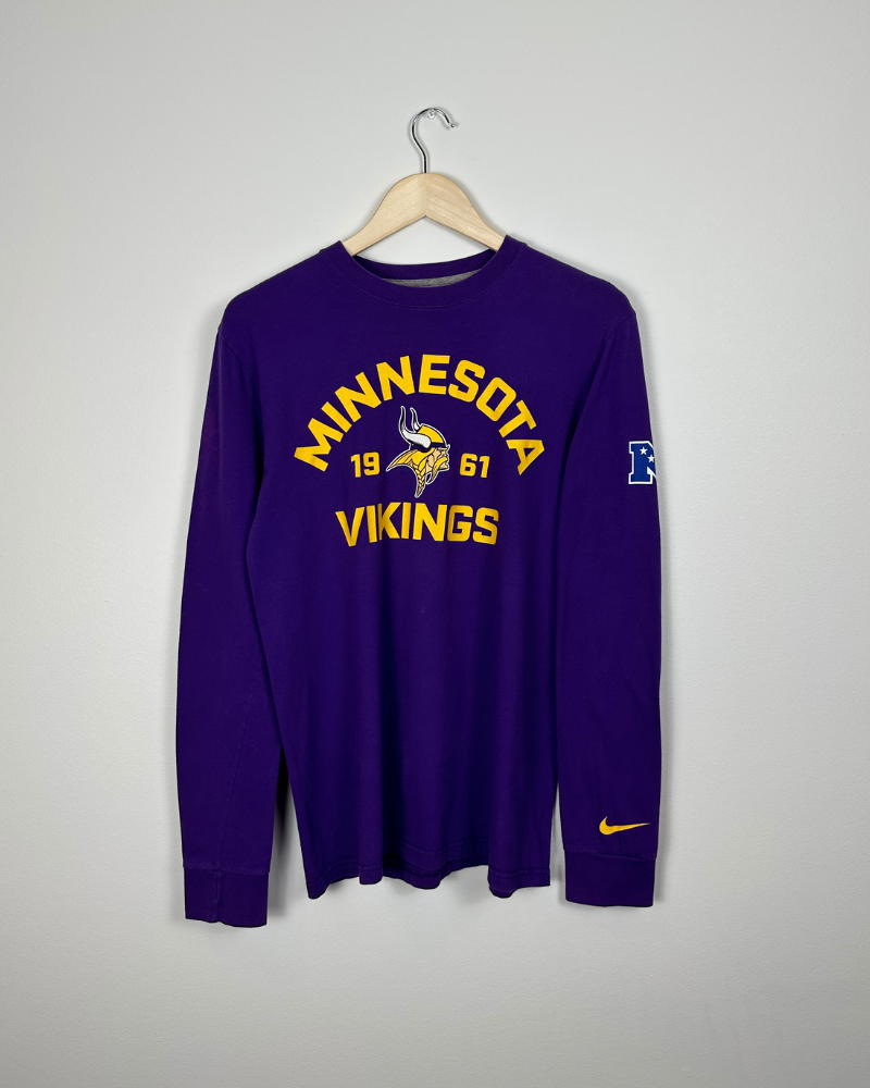 
                  
                    Vintage Nike Minnesota Vikings NFL Long Sleeve - Size M
                  
                