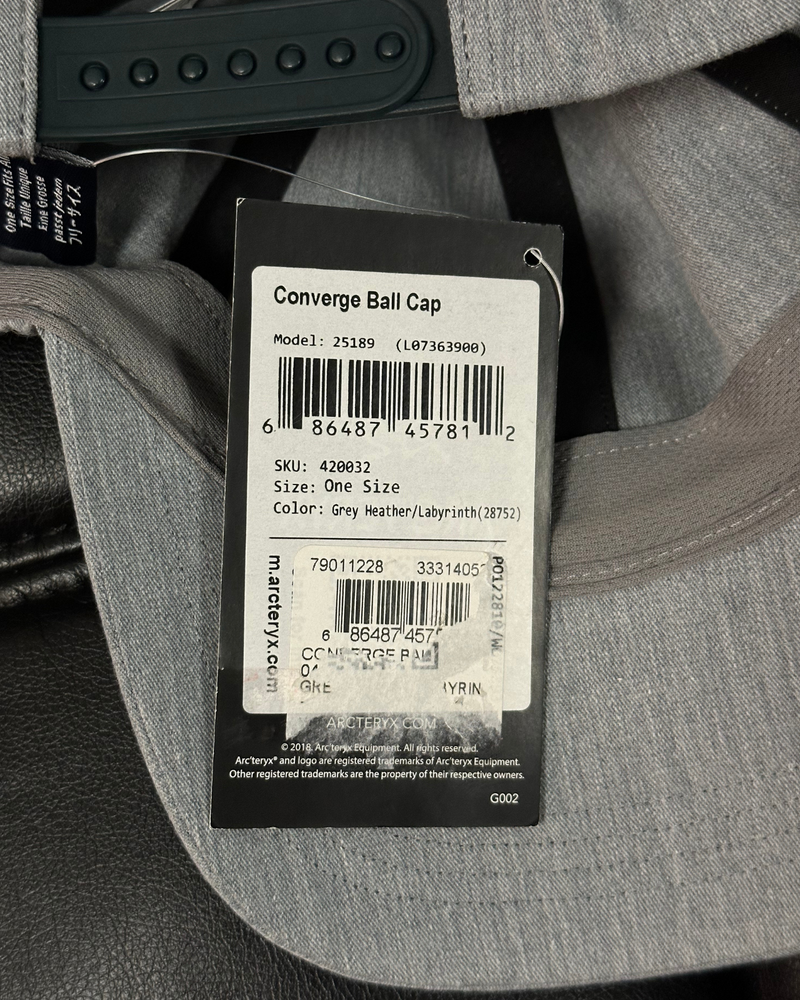 
                  
                    NWT - Arc'teryx Converge Ball Cap Hat / Grey
                  
                