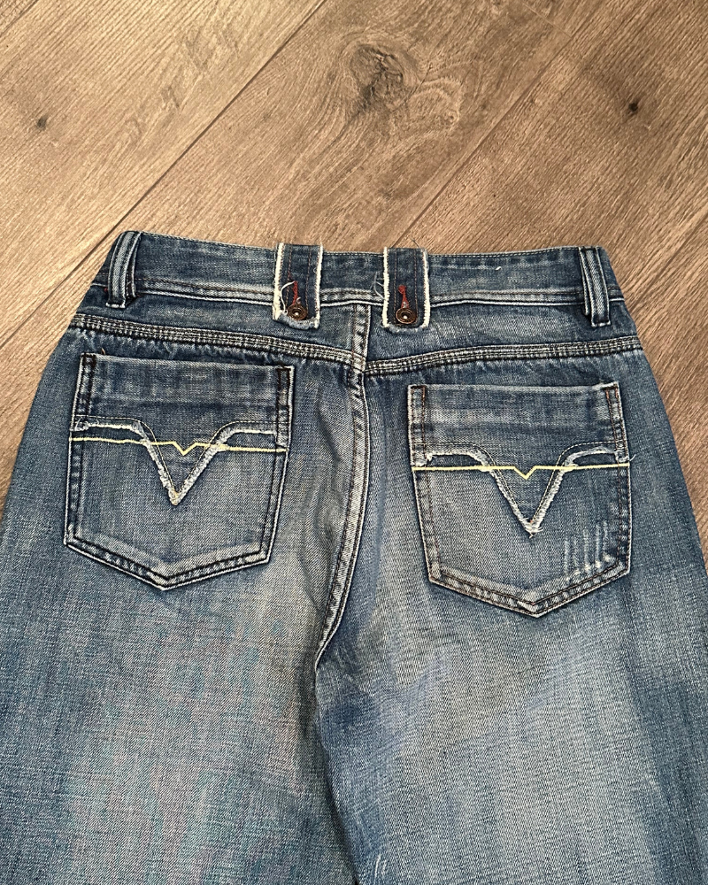 
                  
                    Vintage Diesel Jeans - Size 29x30
                  
                