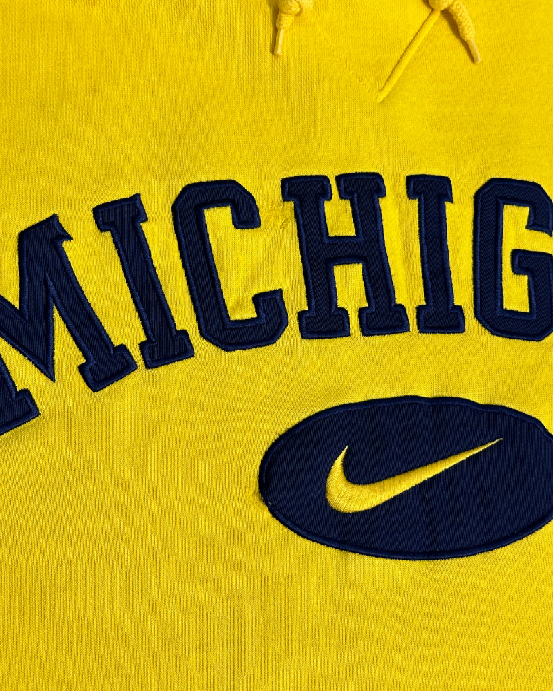 
                  
                    Vintage Nike University of Michigan Hoodie - Size XXL
                  
                