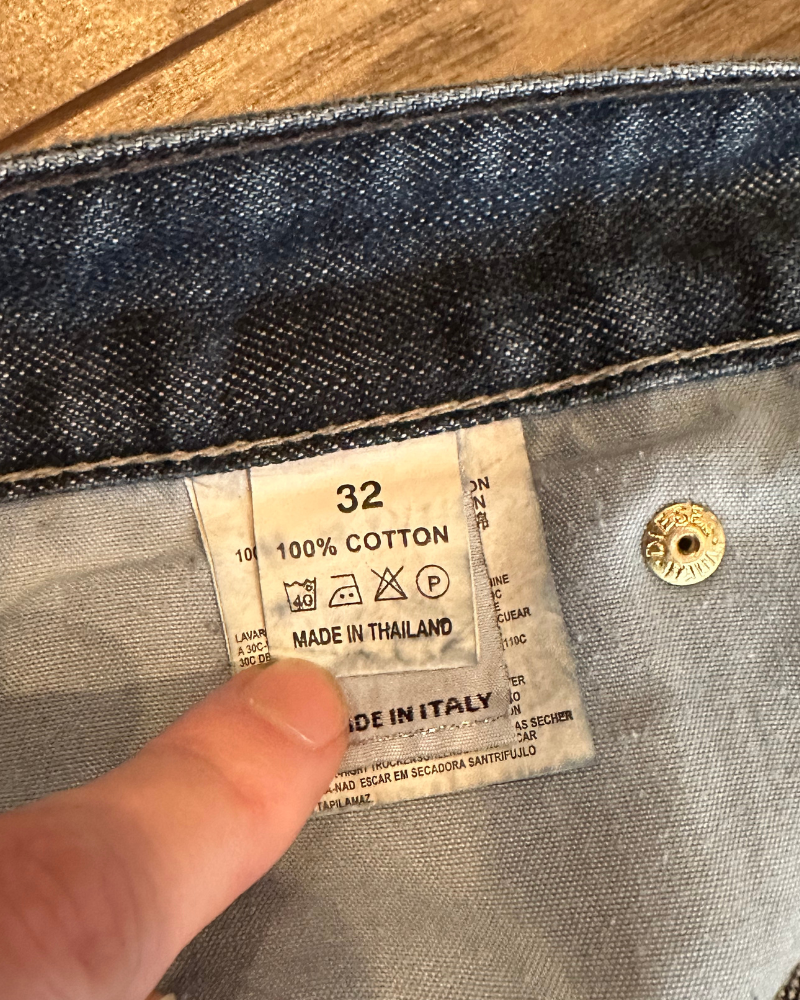 
                  
                    Vintage Diesel Jeans - Size 32x32
                  
                
