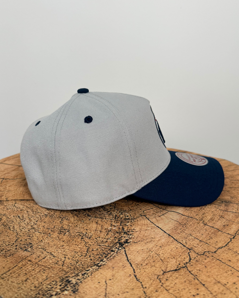 
                  
                    New - Mitchell & Ness x Topps New York Yankees MLB A-Frame Snapback Hat
                  
                