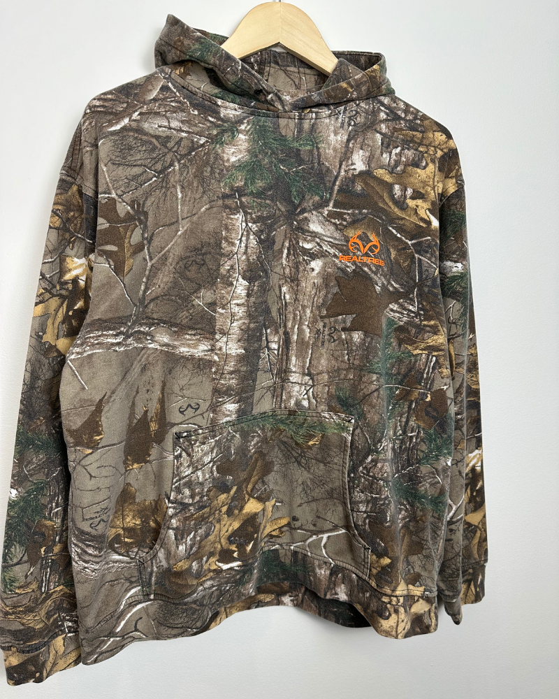 
                  
                    Vintage Real Tree Camo Hoodie - Size L
                  
                