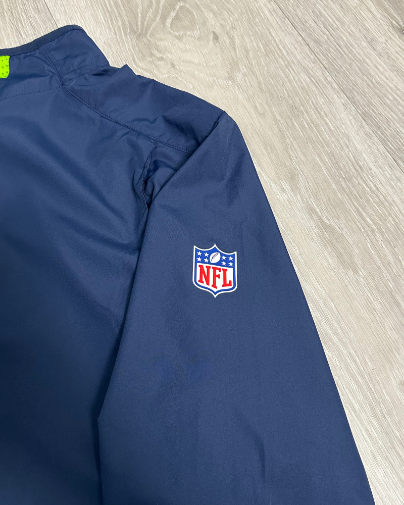 
                  
                    Nike Seattle Seahawks 1/2 Zip Windbreaker - Size S
                  
                