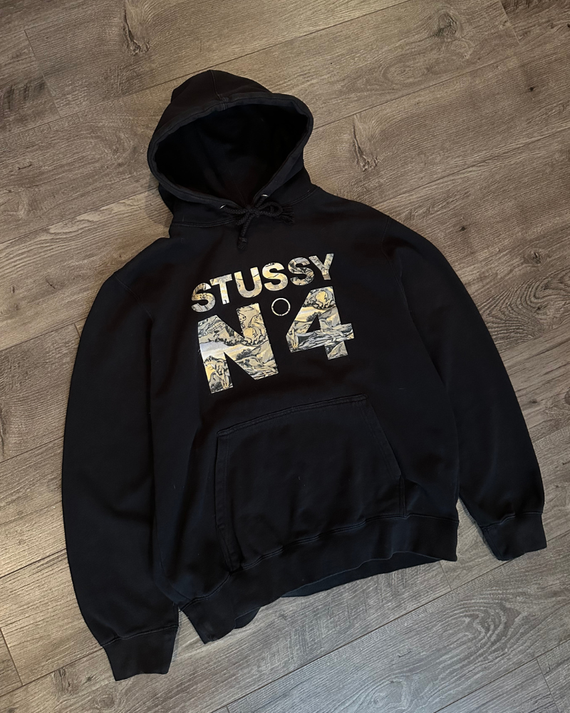 
                  
                    Vintage Stussy N°4 Hoodie - Size L
                  
                