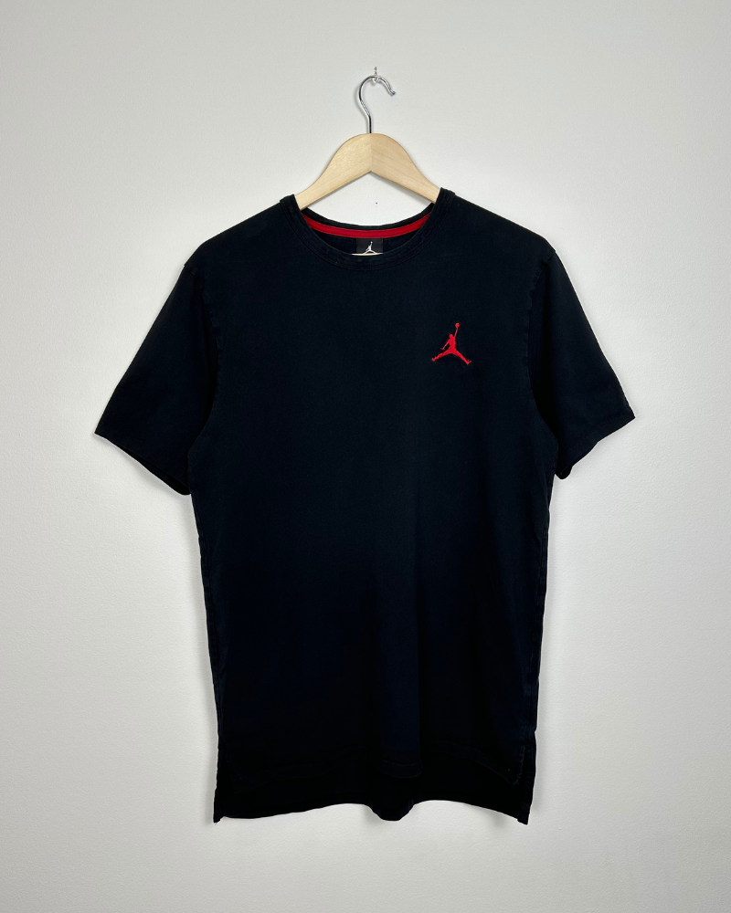 
                  
                    Vintage Nike Air Jordan Elongated T-Shirt - Size L
                  
                