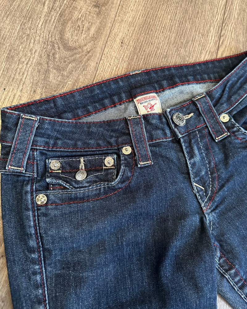 
                  
                    Vintage True Religion Straight Women's Jeans - Size 28x29
                  
                